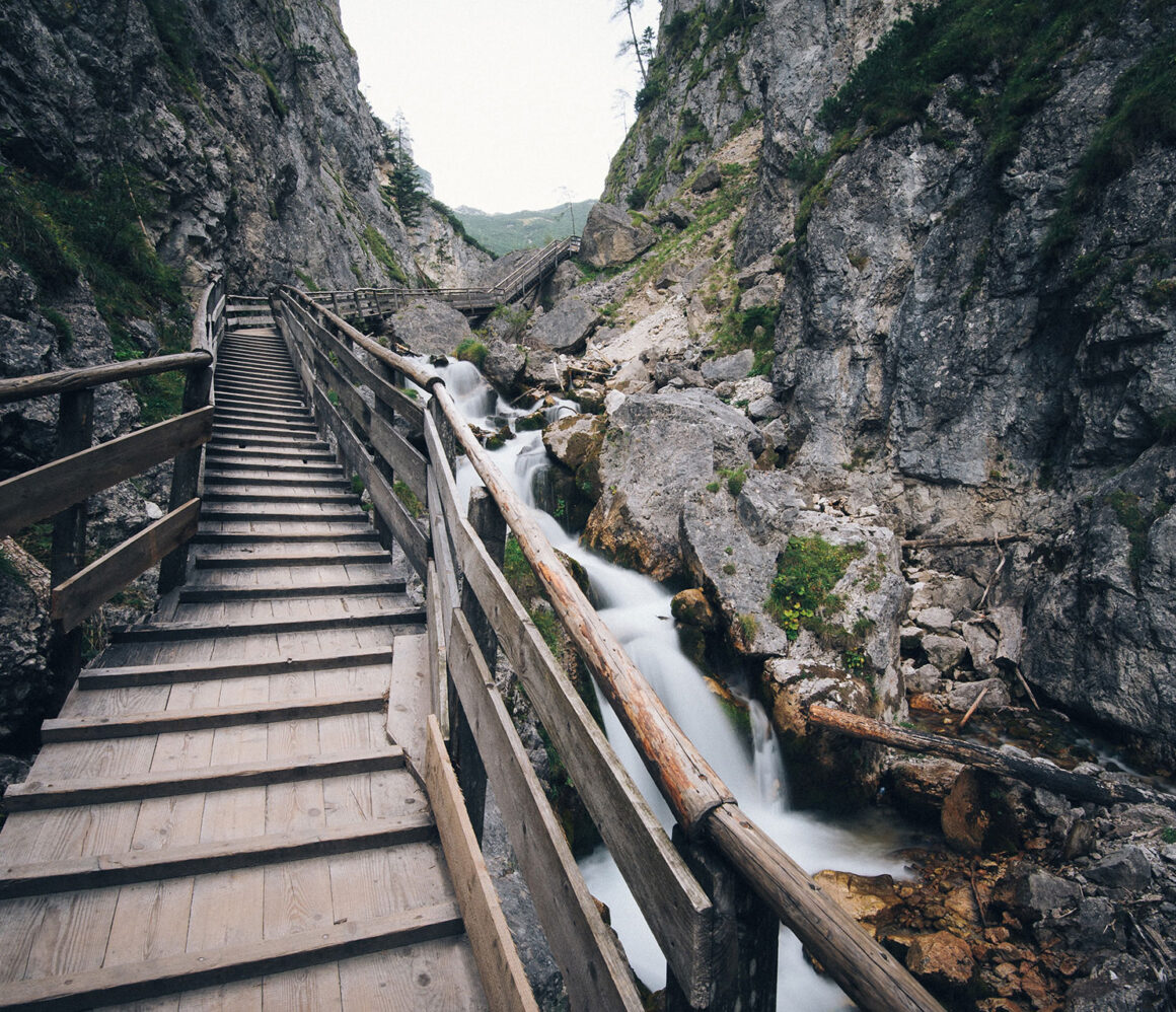 hes84vkm7pi-florian-bernhardt